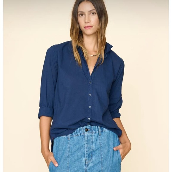 XiRENA Tops - Xirena Navy blue Beau button up shirt Womens size Medium